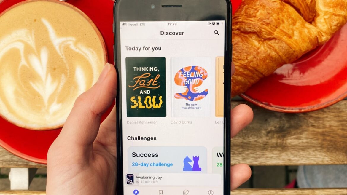 Get a lifetime subscription to Headway Premium for 77% off